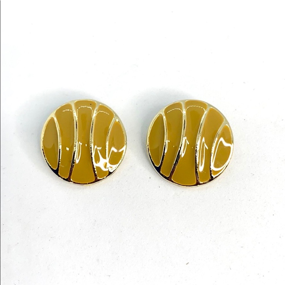 Vintage enamel clip on earrings